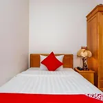 Oyo 90892 L&E Hotel