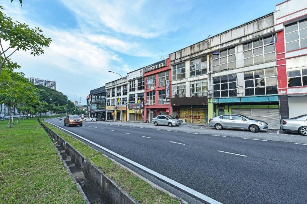 Hotel Oyo 90892 L&e Seremban