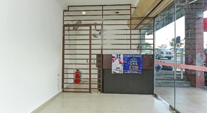 Hotel Oyo 90892 L&e Seremban